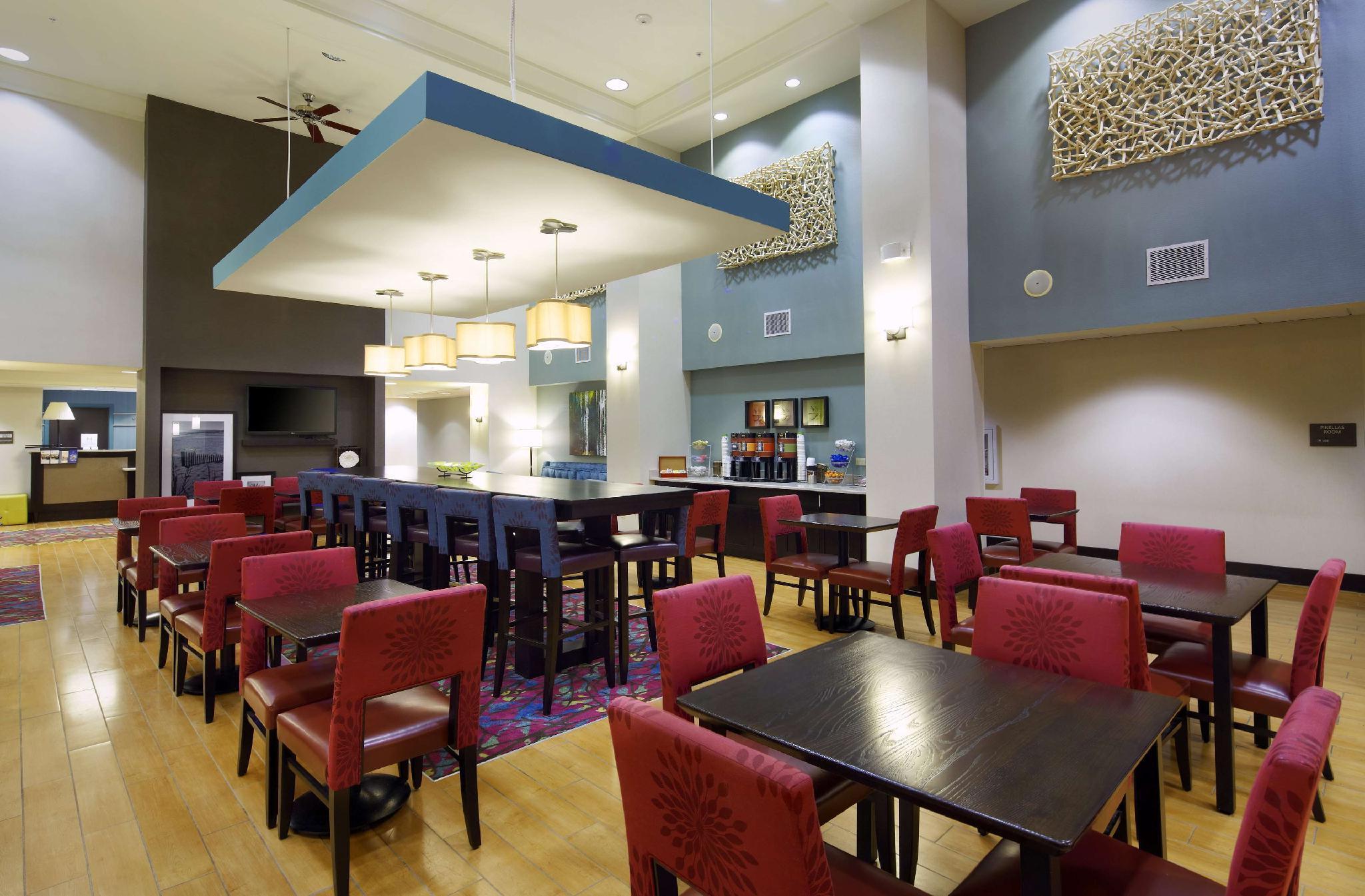 Hampton Inn & Suites Clearwater St Petersburg Ulmerton Road Fl מראה חיצוני תמונה